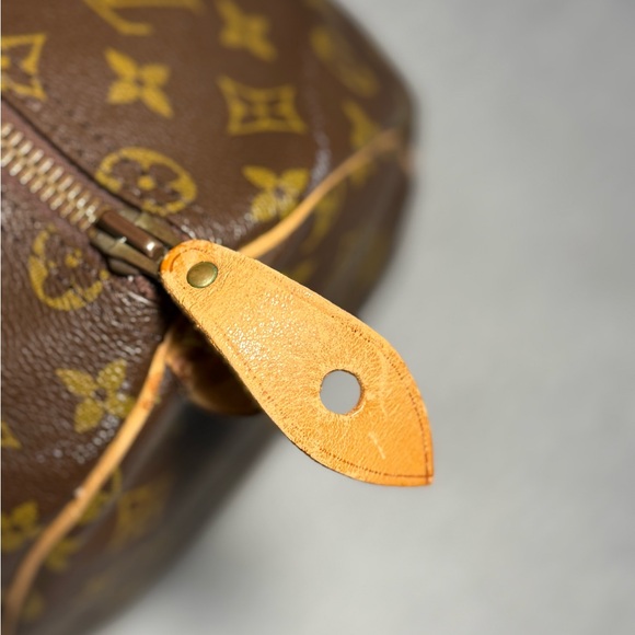 Authentic Louis Vuitton Speedy 35 - Picture 7 of 17